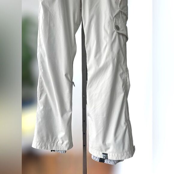 Roxy Utility Winter Snow Snowboarding pants 10k Size XS - Picture 9 of 12